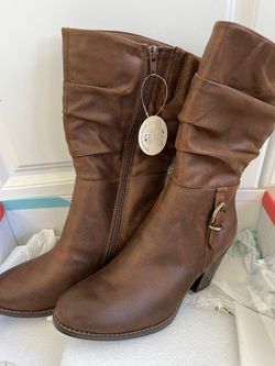 New Never Worn Shoes Women’s 8 1/2