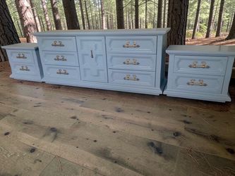 Huge Oak Thomasville Dresser & Nightstands 3pc Bedroom Set Solid Wood Light Blue Satin New