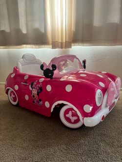 Minnie mouse electric car