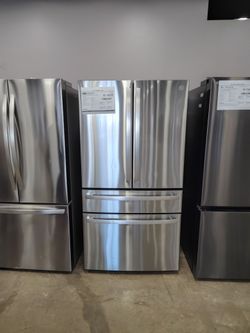 GE Profile Energy Star 23.2cu.ft. Smart Counter -Depth Refrigerator 4-Door French Door Refrigerator