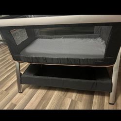 Monbebe Suite Slumber Height Adjustable Baby Bassinet