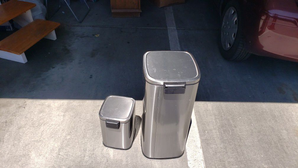 Step on trash cans- 2 sizes