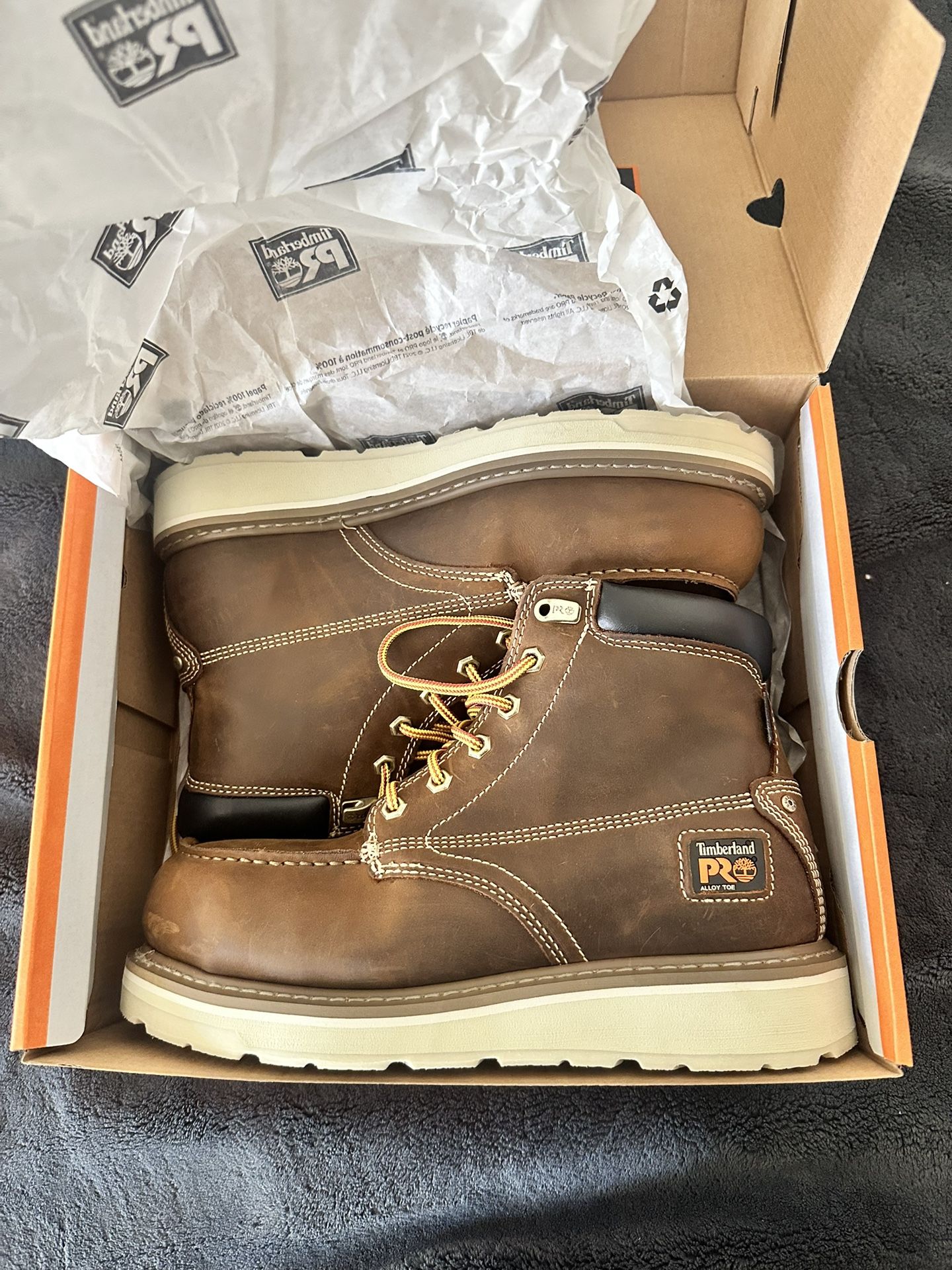 New Men’s Work Boot Size 8