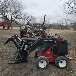 Dingo Toro 320d Diesel 