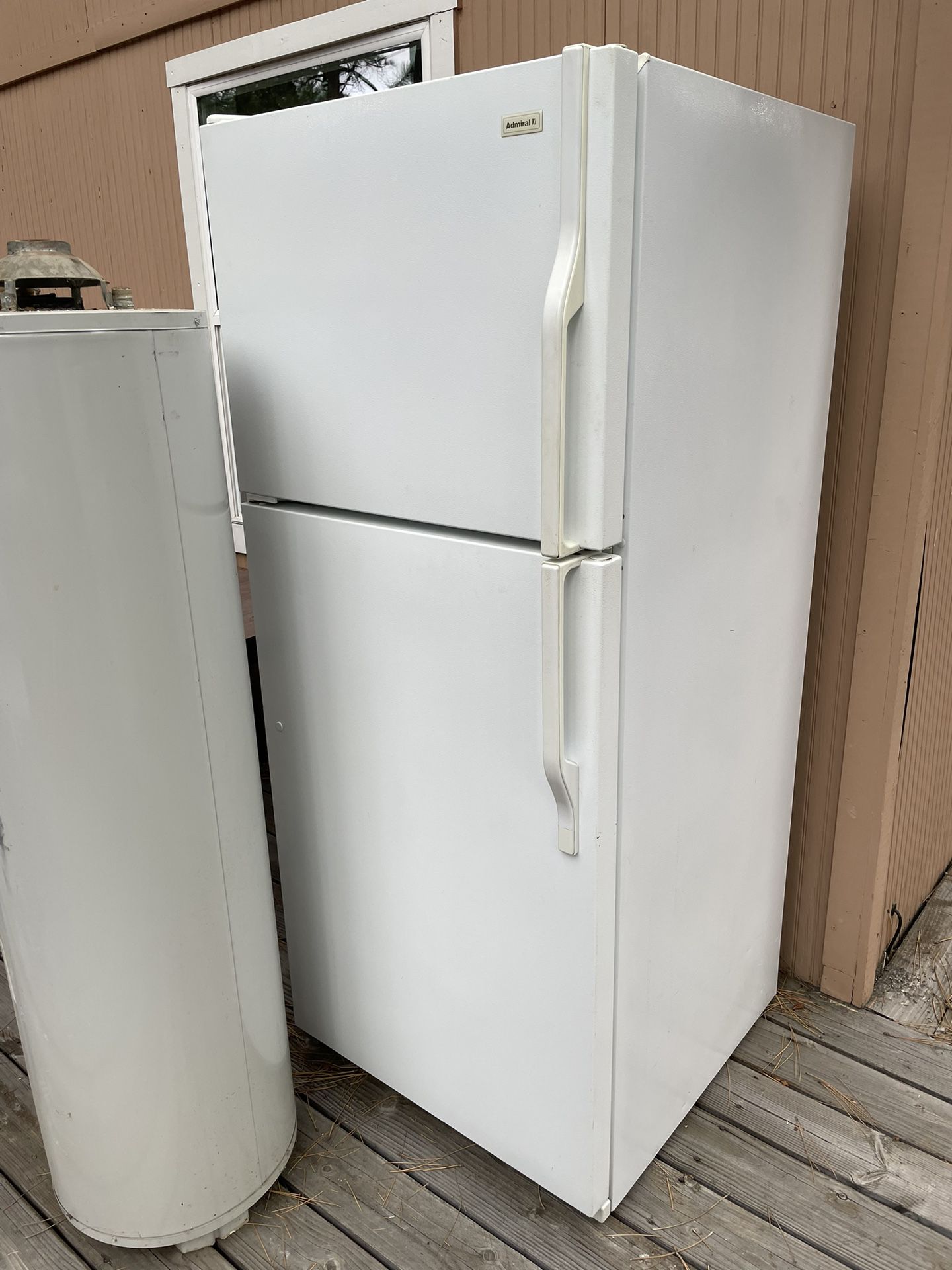 30” refrigerator with freezer
