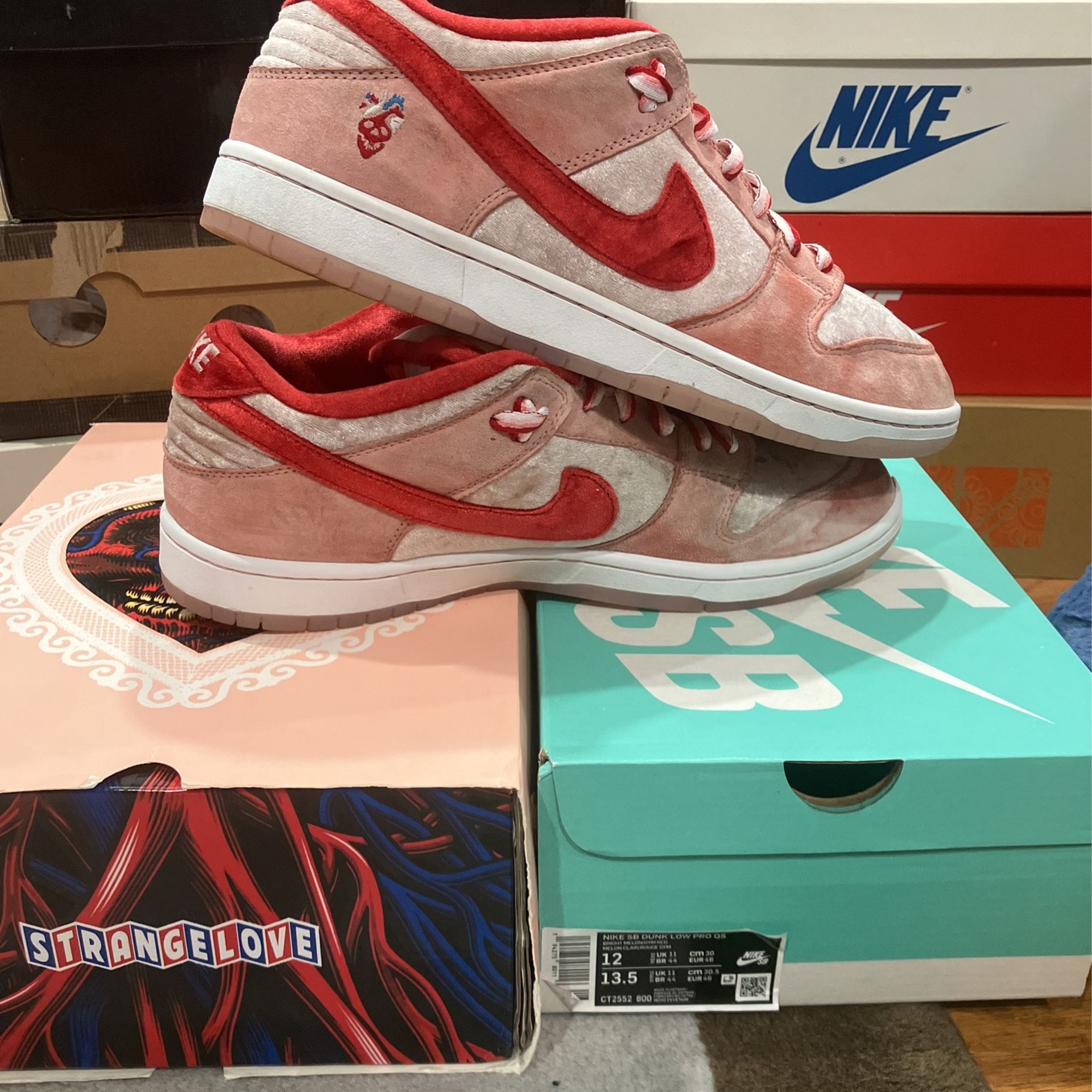 Nike Sb Dunk Low Strangelove Special Box