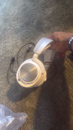 Steel series arctic nova pro white