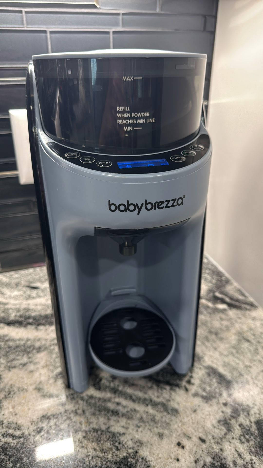 Baby Brezza Formula Pro Advanced Baby formula Dispenser