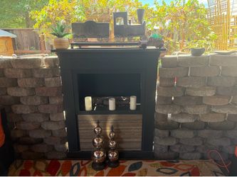 Outdoor fireplace