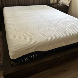 Queen Mattress hybrid, purple