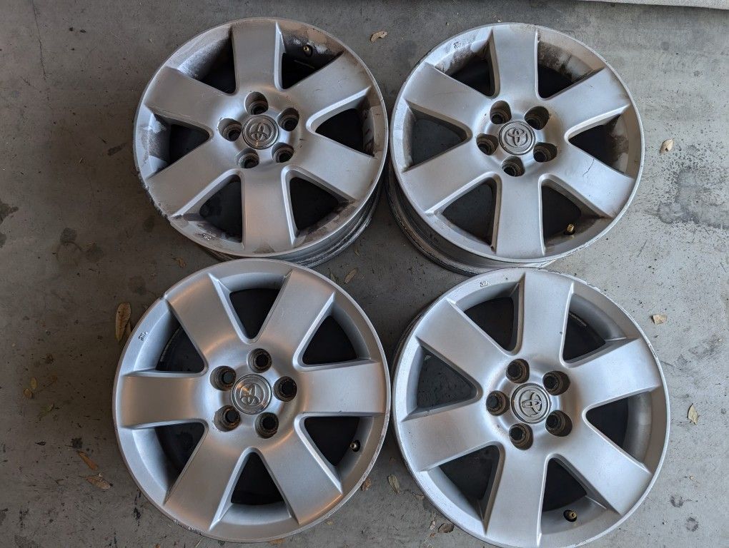 Toyota Corolla S 15" X 6" Factory Alloy Wheels 2005