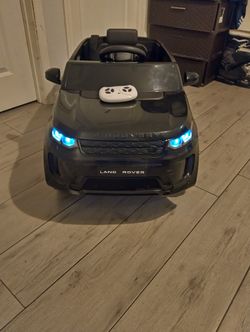 Good Condition Ride On 12v Land Rover Discovery SUV