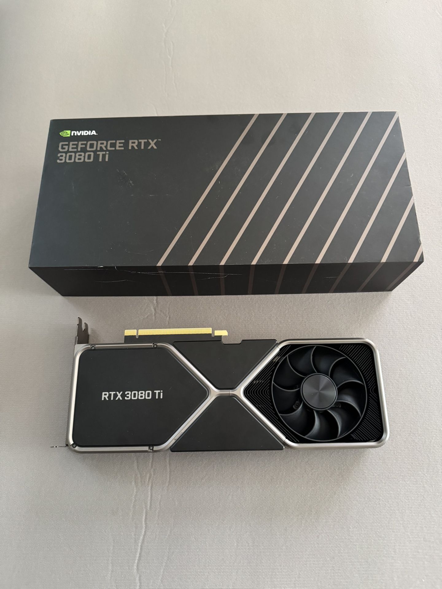 NVIDIA GeForce RTX 3080Ti FE used/scuffed check description
