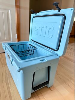 RTIC 45qt insulated ultra-tough cooler(26"x15.5") like brand new used only couple times