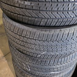 275/60R/20 Bridgestone 