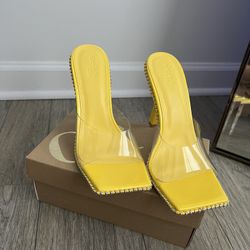 Charlotte Russe heels size 8