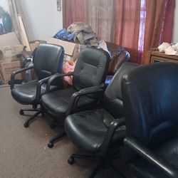 Office Chairs Excellent Condition $10 Per Chair