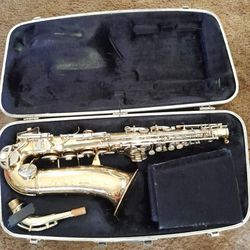 Saxophone Conn USA