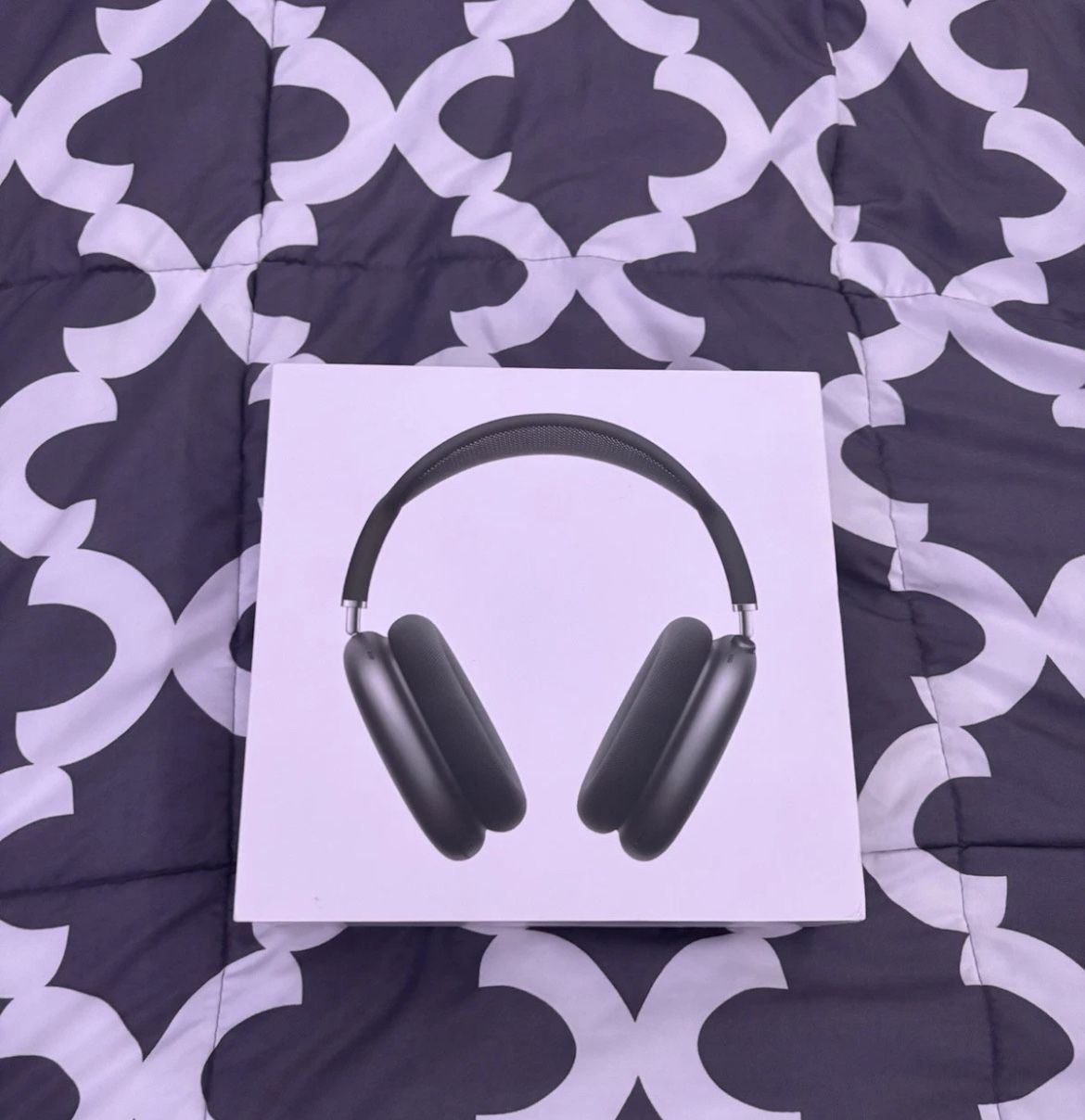 Airpods Maxes