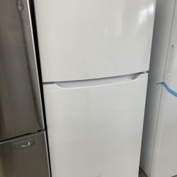 Frigidaire Top And Bottom In White New Open Box