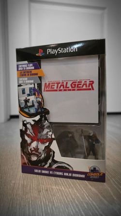 Console Heroes Metal Gear Solid Snake vs Cyborg Ninja Diorama