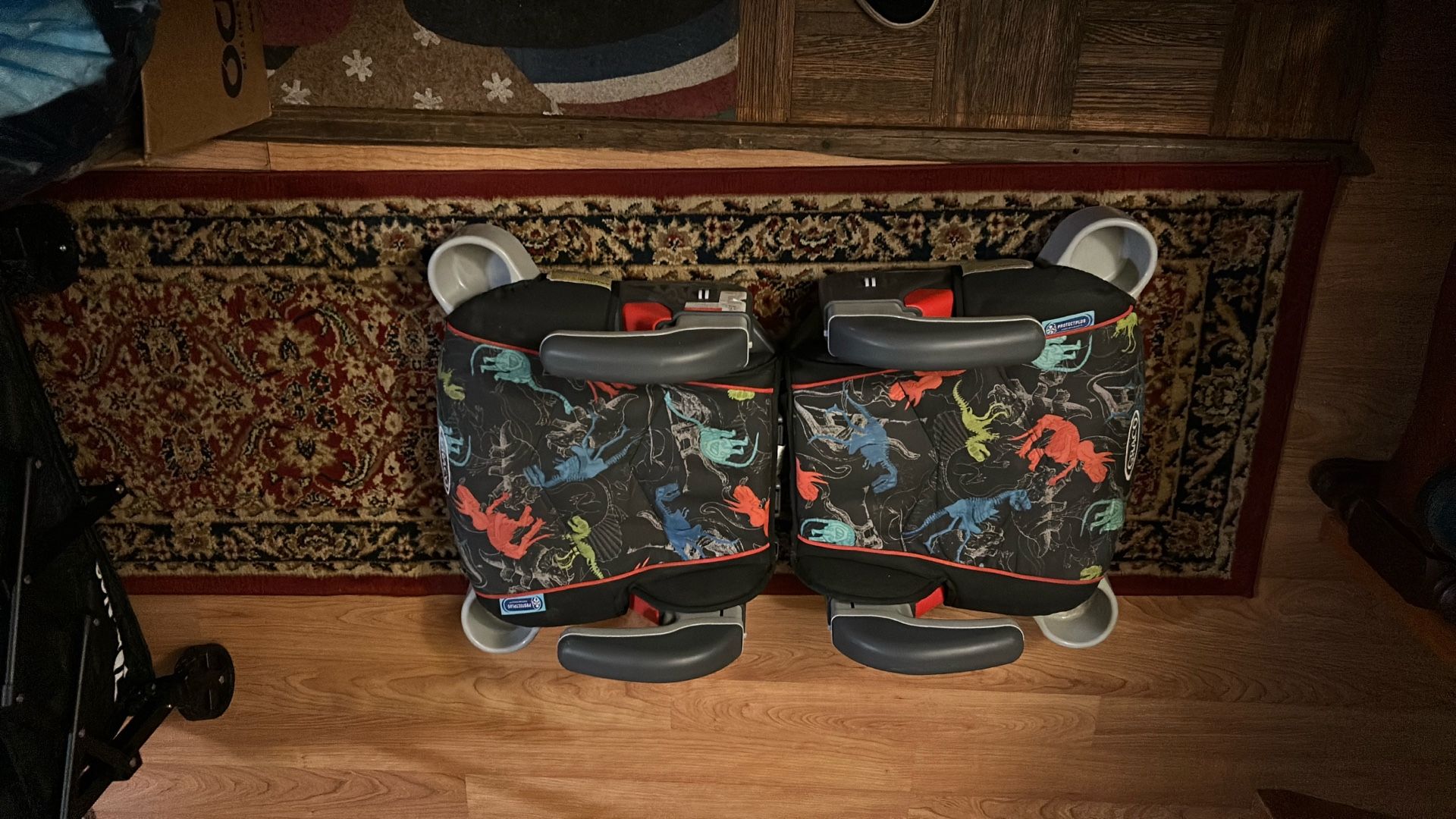 GRACO Backless Booster Seat With Drink Holders