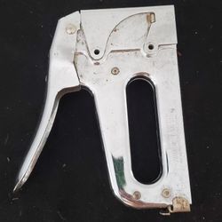 staple gun for wood