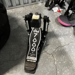 DW 7000 Pedal