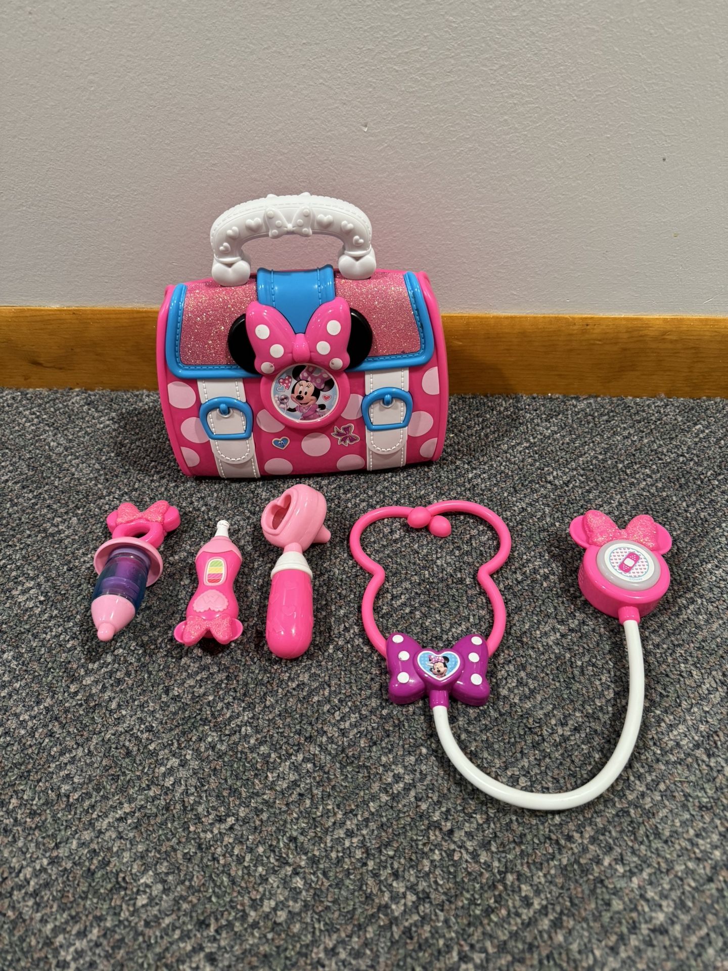 Minnie Mouse Dr. Set