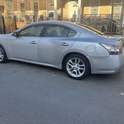 2014 Nissan Maxima 