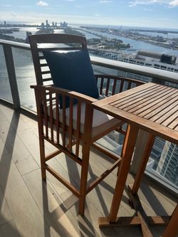 Outdoor table and chairs