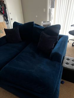 ✨ Joybird Royale Sofa – Cobalt Velvet | $600 Firm ✨