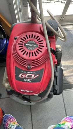 Pressure washer, Simpson powered by Honda