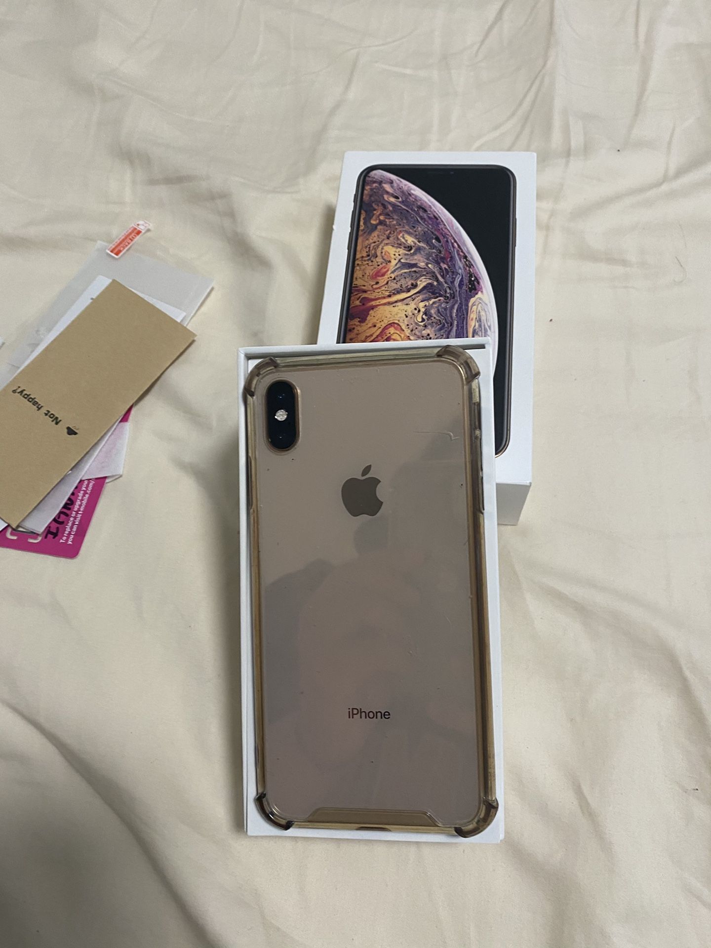 iPhone XS MAX 256 GB. $850