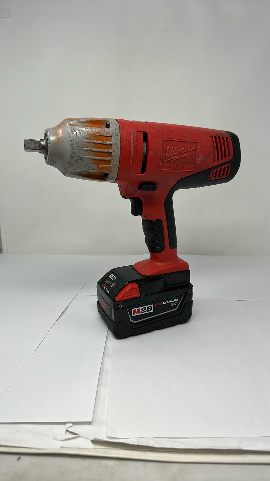 Milwaukee Impact Wrench 1/2” With M28 Battery