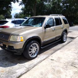 2002 Ford Explorer