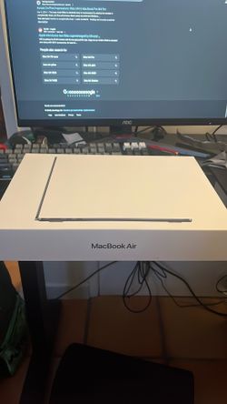 New M4 MacBook Air 13”
