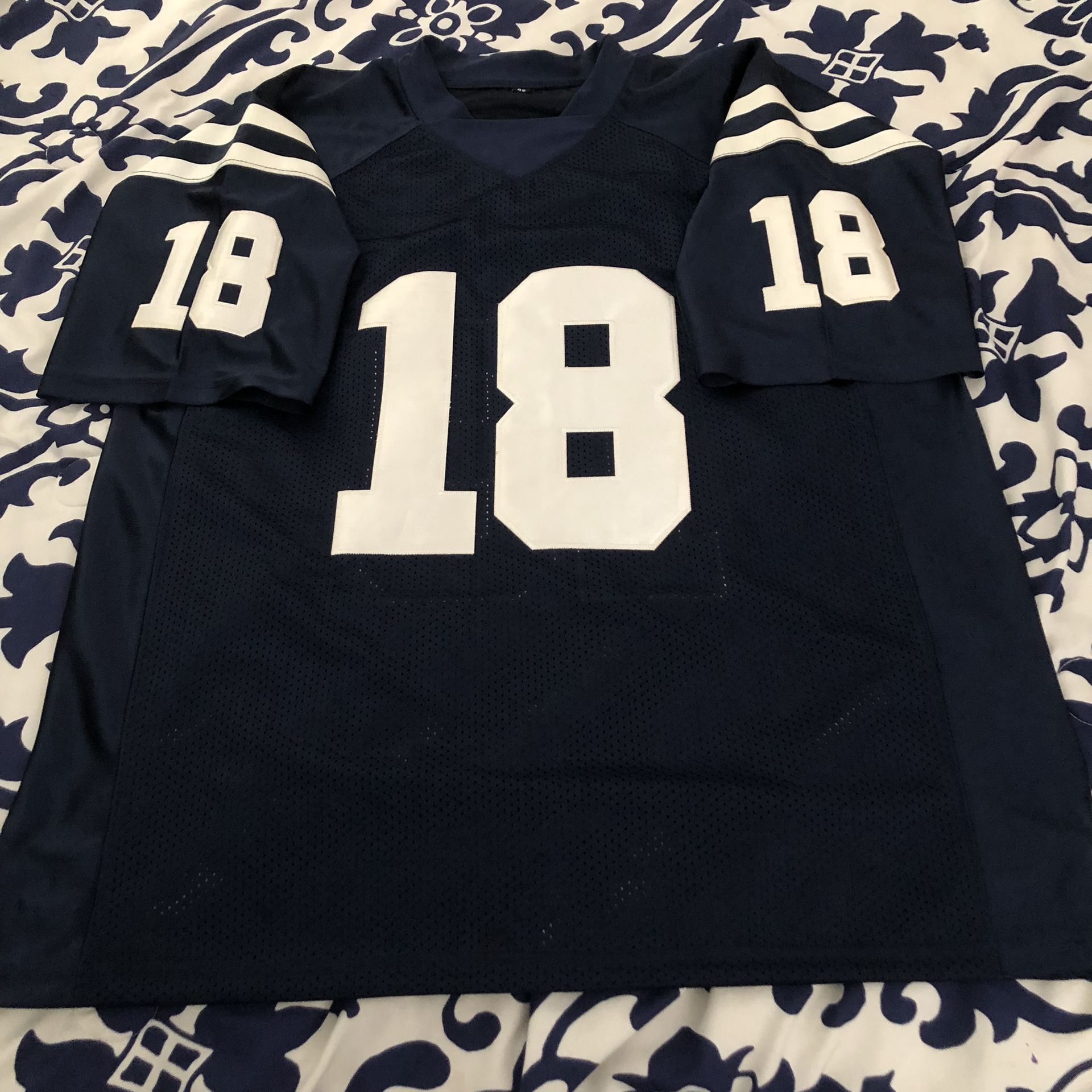 Tennessee Titans Jersey #10 Young Reebok Blue Sz Boys XL Men Sz S/M NFL  Football for Sale in Whittier, CA - OfferUp