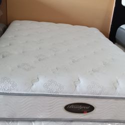Queen Size Mattress (Colchón Queen Size)