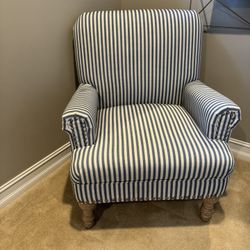 Accent Chairs