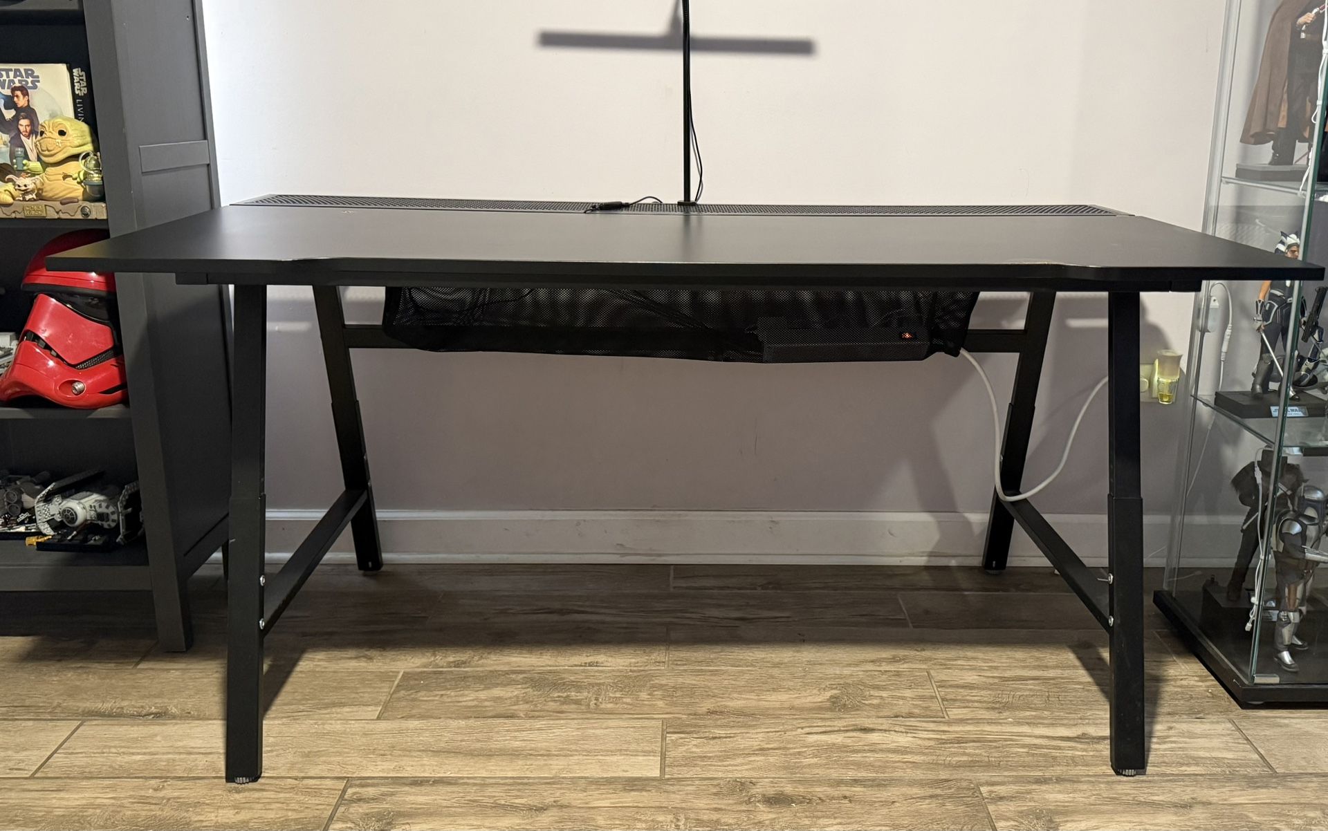 Ikea UTESPELARE Gaming Desk