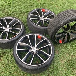 245/30z/R20 dodge sport universal rim 20’