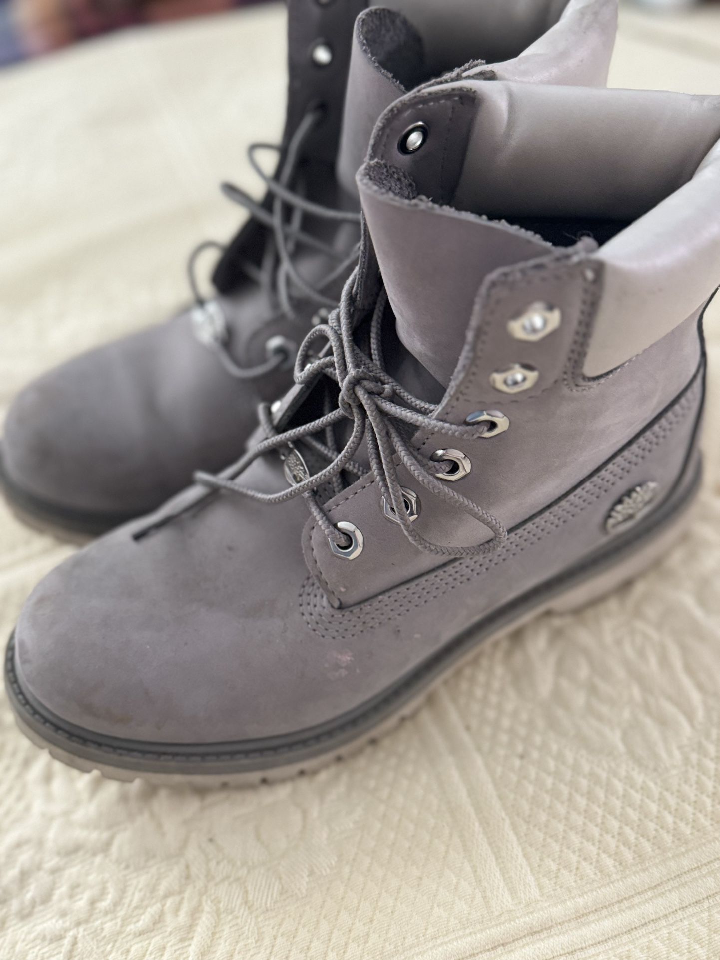 Size 7 Gray suede Timberlands