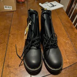 Dr Martens AirWair Boots