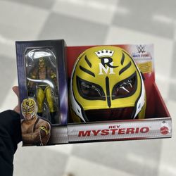 WWE Main Event Series Rey Mysterio Special Edition Role Play Action Figure and Mask Set
