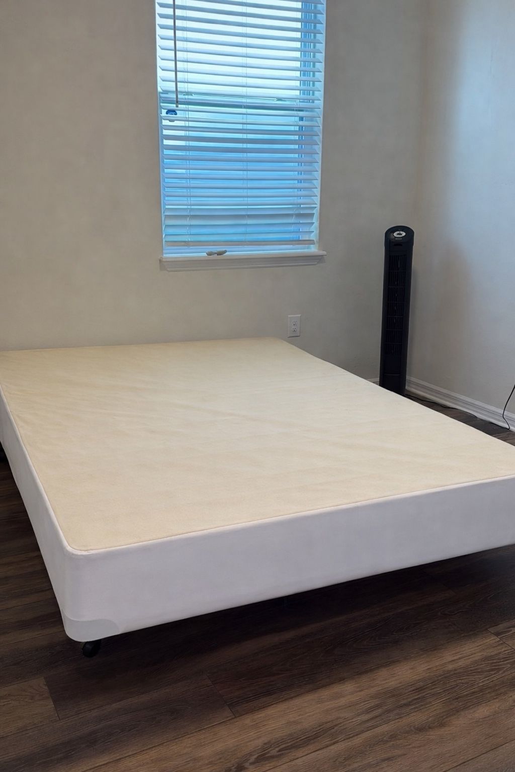 Free Queen Box Spring On Wheels