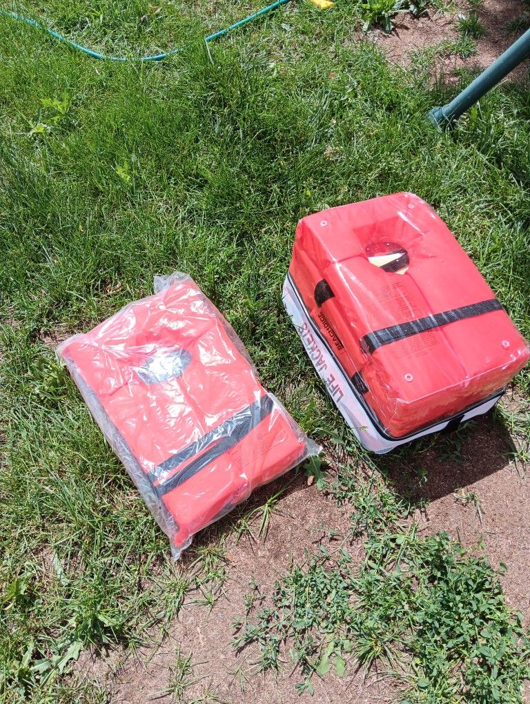 6life Vests They Will Save You From Drowning