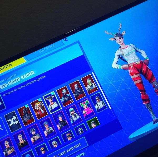 Fortnite Account With Renagade Raider Skin Rare For Sale In Des - fortnite account with renagade raider skin rare