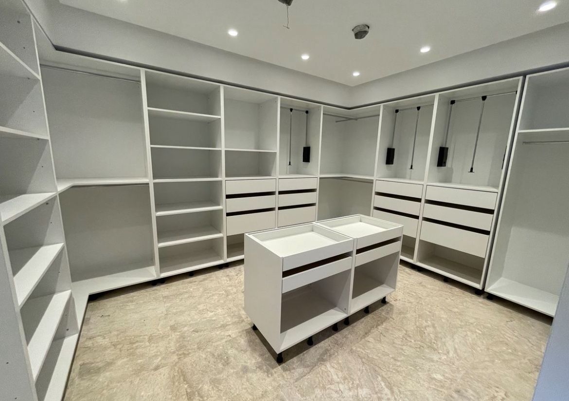 Closets 