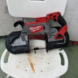📌Milwaukee M18 FUEL Deep Cut Band Saw)  👉PRECIO FIRME NO MENOS👉$235